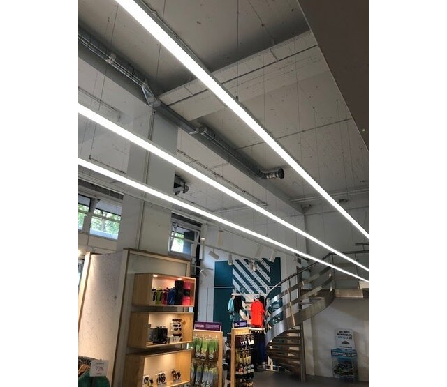 Schwarzes Montagesystem für LED-Profile – PL10Alu, PL10Weiß, PL10Schwarz | Ideal für LED-Streifen | Präzise Halterung | Einfache Installation | Haltbar & Stilvoll | Für Decken- & Wandmontage Schwarzes Montagesystem für LED-Profile – PL10Alu, PL10Weiß, PL10Schwarz | Ideal für LED-Streifen | Präzise Halterung | Einfache Installation | Haltbar & Stilvoll | Für Decken- & Wandmontage