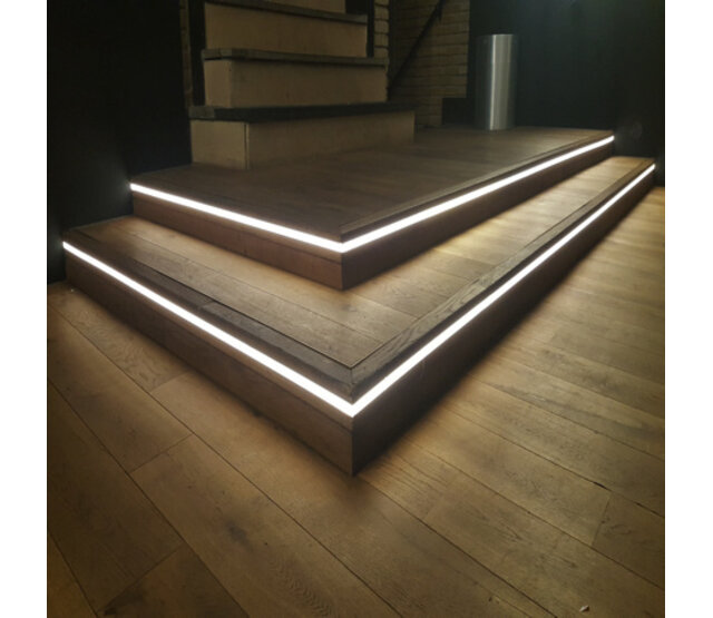 Wasserdichter LED Streifen 24V 6000K Kaltweiß 12W 1240lm/m 128LED/m IP68 CRI90 – 5m – Hochwertige Beleuchtung für Innen- und Außenbereich Wasserdichter LED Streifen 24V 6000K Kaltweiß 12W 1240lm/m 128LED/m IP68 CRI90 – 5m – Hochwertige Beleuchtung für Innen- und Außenbereich