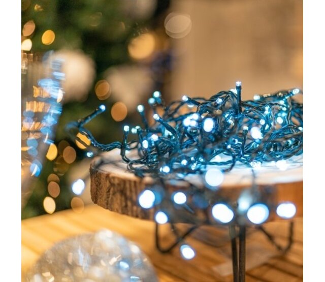 Kaltweiße Weihnachtsbeleuchtung mit 320 LED Streifen, 32 Meter, 8 Funktionen, IP44 wasserfest, 24V Niedervolt, inkl. Netzteil – LUKSUS Premium Weihnachtsdeko Kaltweiße Weihnachtsbeleuchtung mit 320 LED Streifen, 32 Meter, 8 Funktionen, IP44 wasserfest, 24V Niedervolt, inkl. Netzteil – LUKSUS Premium Weihnachtsdeko