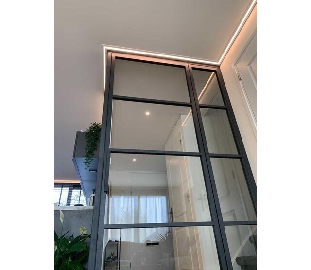 PRO LED Streifen 24V extra warmweiß 12W 1765LM 128LED/m IP20 2700K CRI90 – 5m für perfekte Beleuchtung PRO LED Streifen 24V extra warmweiß 12W 1765LM 128LED/m IP20 2700K CRI90 – 5m für perfekte Beleuchtung