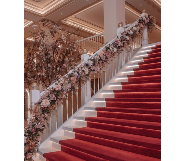 COB 5mm LED Streifen 24V, Naturweiß 4000K, 5W, 850LM, 384 LEDs/m, IP20, 5 Meter – Energieeffiziente Beleuchtung für Innenräume COB 5mm LED Streifen 24V, Naturweiß 4000K, 5W, 850LM, 384 LEDs/m, IP20, 5 Meter – Energieeffiziente Beleuchtung für Innenräume