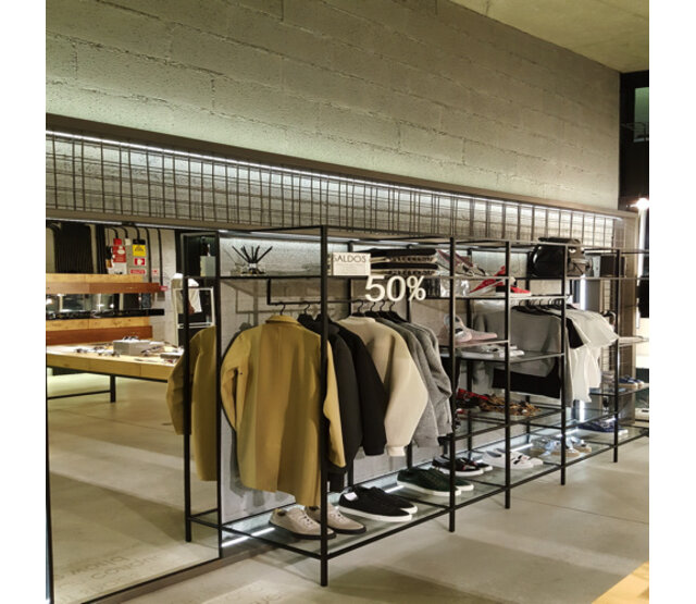 COB 5mm LED Streifen 24V, Naturweiß 4000K, 5W, 850LM, 384 LEDs/m, IP20, 5 Meter – Energieeffiziente Beleuchtung für Innenräume COB 5mm LED Streifen 24V, Naturweiß 4000K, 5W, 850LM, 384 LEDs/m, IP20, 5 Meter – Energieeffiziente Beleuchtung für Innenräume