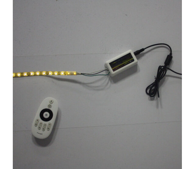 Professioneller 1-Zonen LED-Streifen Controller - Miboxer FUT036S PRO - Einfarbige LED-Steuerung, 12-24V, 6A, 72W, PWM-Technologie, Fernbedienung, kompatibel mit RGBW/LED-Streifen Professioneller 1-Zonen LED-Streifen Controller - Miboxer FUT036S PRO - Einfarbige LED-Steuerung, 12-24V, 6A, 72W, PWM-Technologie, Fernbedienung, kompatibel mit RGBW/LED-Streifen