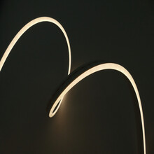 Neon Flex LED Streifen 24V 3000K Warmweiß 9,6W 1000LM 6x12mm IP67 – 5m