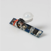 Einstellbarer LED-Dämmerungsschalter & PIR-Sensor – SLSS002 – 12-24V, max. 8A, 192W, für LED-Streifen, Innen- und Außenbereich, IP44