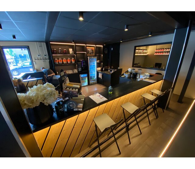 Schwarzes LED-Aluminiumprofil mit Diffusorabdeckung - 16,8mm x 13,01mm - für LED-Streifen - Präzisionsgehäuse in Industriequalität - 02ZWART