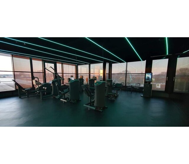 Schwarzes LED-Aufbauprofil mit Abdeckung 18,1 mm x 19,02 mm für LED-Streifen – 18SCHWARZ | Präzise Aluminiumschiene für Lichtinstallationen | Ideal für Innen- und Außenbeleuchtung Schwarzes LED-Aufbauprofil mit Abdeckung 18,1 mm x 19,02 mm für LED-Streifen – 18SCHWARZ | Präzise Aluminiumschiene für Lichtinstallationen | Ideal für Innen- und Außenbeleuchtung