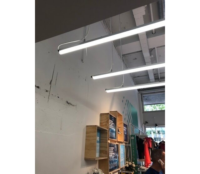 XL Aluminium LED-Profil schwarz mit Klick-Abdeckung 26,79mm x 11,69mm für LED-Streifen – XL04ZWART | Hochwertiges Profil für LED-Beleuchtung, präzise Maße, optimale Lichtstreuung XL Aluminium LED-Profil schwarz mit Klick-Abdeckung 26,79mm x 11,69mm für LED-Streifen – XL04ZWART | Hochwertiges Profil für LED-Beleuchtung, präzise Maße, optimale Lichtstreuung