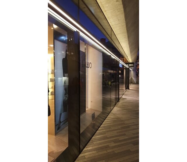 Schwarzes LED-Profil für alle LED Streifen