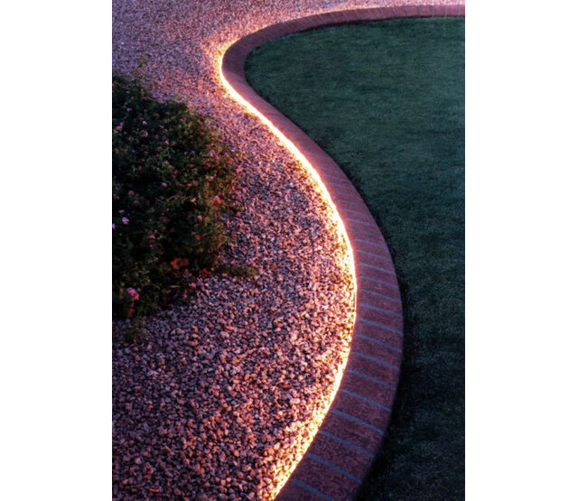 Flexibles LED-Aluminiumprofil 20 mm x 3,3 mm - F12ALU - für 12 mm breite LED-Streifen, ideal für indirekte Beleuchtung, Montageleichtigkeit und optimale Wärmeableitung Flexibles LED-Aluminiumprofil 20 mm x 3,3 mm - F12ALU - für 12 mm breite LED-Streifen, ideal für indirekte Beleuchtung, Montageleichtigkeit und optimale Wärmeableitung