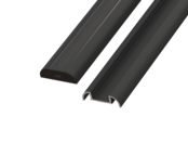 Schwarzes LED-Aufbauprofil mit Abdeckung 25,79 mm x 6,5 mm für LED-Streifen, 17.1ZWART – Präzise Aluminiumschiene für professionelle LED-Beleuchtung Schwarzes LED-Aufbauprofil mit Abdeckung 25,79 mm x 6,5 mm für LED-Streifen, 17.1ZWART – Präzise Aluminiumschiene für professionelle LED-Beleuchtung