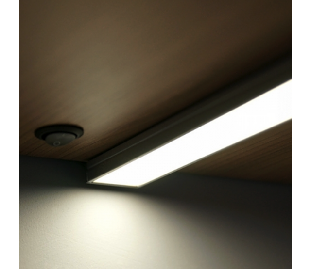 LED-Leiste XL Profil 2 Meter, 32mm x 11mm, niedrige Abdeckung, weiß, für LED-Streifen, XL24WEISS – Ideal für indirekte Beleuchtung und moderne Lichtlösungen LED-Leiste XL Profil 2 Meter, 32mm x 11mm, niedrige Abdeckung, weiß, für LED-Streifen, XL24WEISS – Ideal für indirekte Beleuchtung und moderne Lichtlösungen