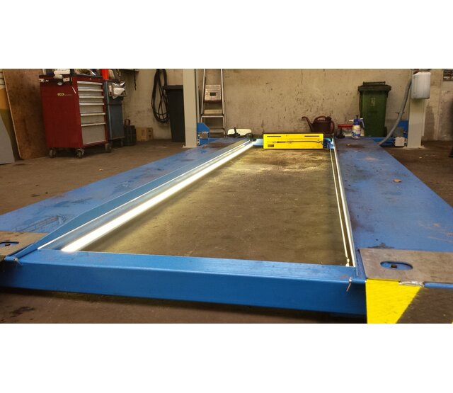 LED Aluminium-Hohlkammerprofil 27,05 x 12,35 mm mit Diffusorabdeckung – 323ALU – Ideal für LED-Streifen, präzise Montage, optimale Lichtstreuung, hochwertige Aluminiumausführung LED Aluminium-Hohlkammerprofil 27,05 x 12,35 mm mit Diffusorabdeckung – 323ALU – Ideal für LED-Streifen, präzise Montage, optimale Lichtstreuung, hochwertige Aluminiumausführung