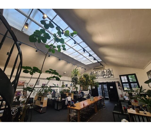 3-Phasen LED-Trackspot Luna 20 Watt, dimmbar, mit einstellbarer Farbtemperatur, schwarz – flexible, energieeffiziente Schienenbeleuchtung für Wohn- und Gewerberäume