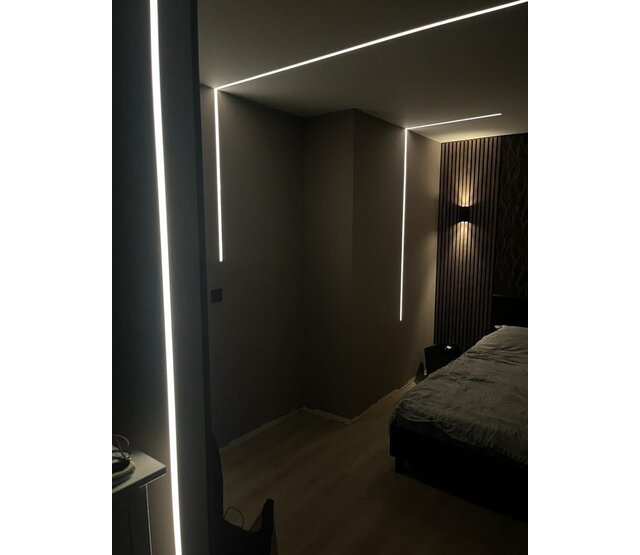 LED-Trockenbauprofil mit opaler Klickabdeckung, 50,14 mm x 14,09 mm – T3H Homam | LED-Streifen-Einbauprofil für Gipskartonplatten, präzise Maße nach DIN-Norm, inklusive opaker Abdeckung für gleichmäßige Lichtverteilung