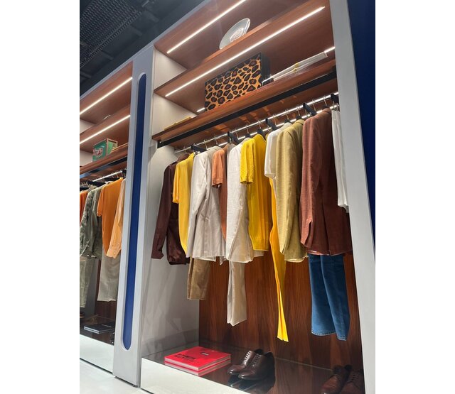 LED Aluminium Profil 15x15,69mm mit opaler Klick-Abdeckung für LED Streifen - 302ALU LED Aluminium Profil 15x15,69mm mit opaler Klick-Abdeckung für LED Streifen - 302ALU