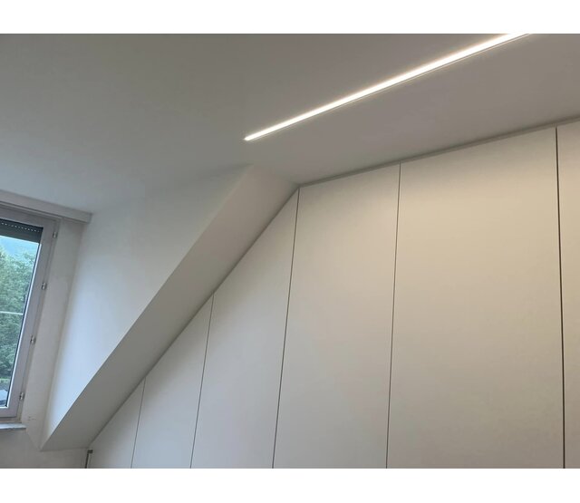 LED Fliesenprofil STUC400 – 58,04 × 10,8 mm, mit Abdeckung | Für LED Streifen bis 15 mm