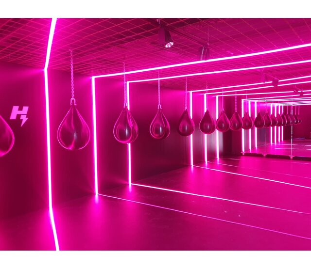 Wasserdichter RGBWW LED Streifen 19W 1020LM 96LED/m 48VDC IP68 12mm Breite - 20 Meter für Innen- und Außenbeleuchtung Wasserdichter RGBWW LED Streifen 19W 1020LM 96LED/m 48VDC IP68 12mm Breite - 20 Meter für Innen- und Außenbeleuchtung