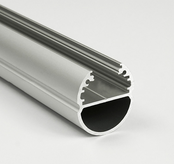 LED-Streifen Profil Kleiderstange Garderobe mit Abdeckung 28 mm x 29 mm G5 – Modernes Beleuchtungssystem für Schränke LED-Streifen Profil Kleiderstange Garderobe mit Abdeckung 28 mm x 29 mm G5 – Modernes Beleuchtungssystem für Schränke