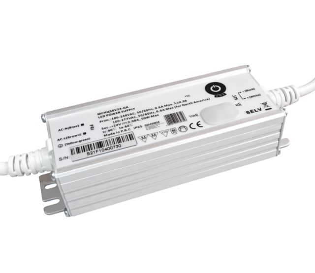 LED-Treiber 50 Watt 24 Volt 2,08 A – IP67 wasserdicht – Konstantspannung für LED-Streifen – MCHQ50V24-GE – Energieeffizient & sicher LED-Treiber 50 Watt 24 Volt 2,08 A – IP67 wasserdicht – Konstantspannung für LED-Streifen – MCHQ50V24-GE – Energieeffizient & sicher