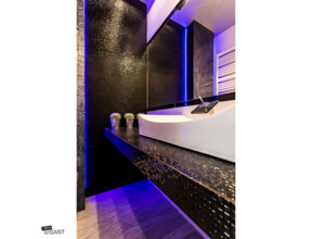 RGBW LED Streifen 5m 60x5050 LEDs 14,4W/m 620lm/m 12V DC IP20 Innenbereich