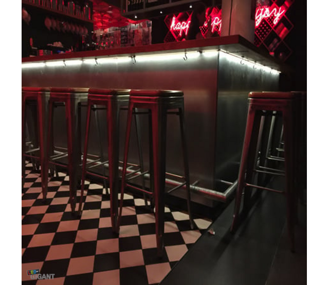 LED Streifen 24 Volt 4000K Neutralweiß 12W 1260lm/m 60 LEDs/m IP20 5M Rolle – Energieeffizient & Hochwertig für Innenbeleuchtung LED Streifen 24 Volt 4000K Neutralweiß 12W 1260lm/m 60 LEDs/m IP20 5M Rolle – Energieeffizient & Hochwertig für Innenbeleuchtung