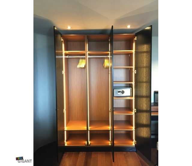 LED Streifen 24 Volt 3000K Warmweiß 12W 1260LM 60LED/m IP20 5m – Energieeffizienter Beleuchtungsstreifen für Innenräume LED Streifen 24 Volt 3000K Warmweiß 12W 1260LM 60LED/m IP20 5m – Energieeffizienter Beleuchtungsstreifen für Innenräume