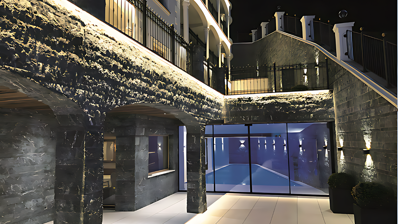 LED-Außenbeleuchtung Hotel Ischgl