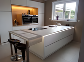 Flexibler COB LED Streifen, extra warmweiß 2700K, 12W, 1200LM, 528 LEDs/m, 24VDC, IP20, 50m Rolle– Ideal für gemütliche Beleuchtung in Wohnräumen