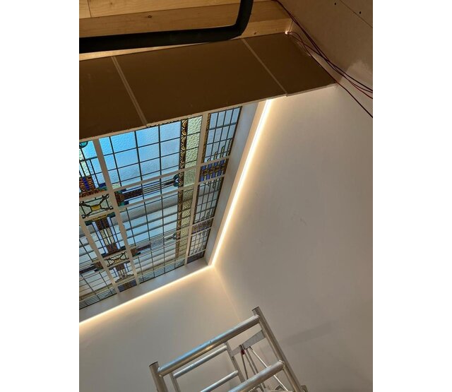 LED Fliesenprofil F0 inkl. Abdeckung Opal /Schwarz– 1 m oder 2 m, 29,70 × 9,85 mm | Für bündigen Einbau in Fliesen & Putz