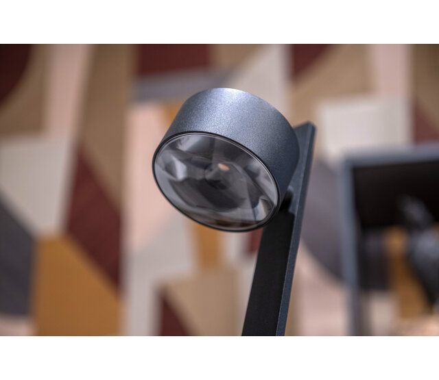 LED Stehleuchte Omega in Schwarz, integrierte LED 7W, dimmbar, 2700K, 660lm, CRI90, IP20, Klasse I, Aluminium, 30×30×146,3cm