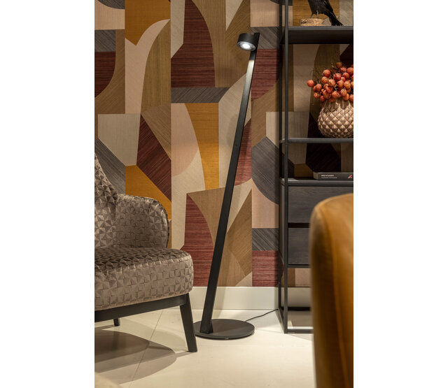 LED Stehleuchte Omega in Schwarz, integrierte LED 7W, dimmbar, 2700K, 660lm, CRI90, IP20, Klasse I, Aluminium, 30×30×146,3cm