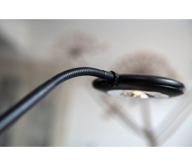 LED Stehleuchte UFO mit integriertem LED-Modul – 6,3W, 2700K, dimmbar, flexibler Arm, in Mat Stahl oder Schwarz