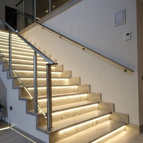 LED Streifen für ein Treppengeländer