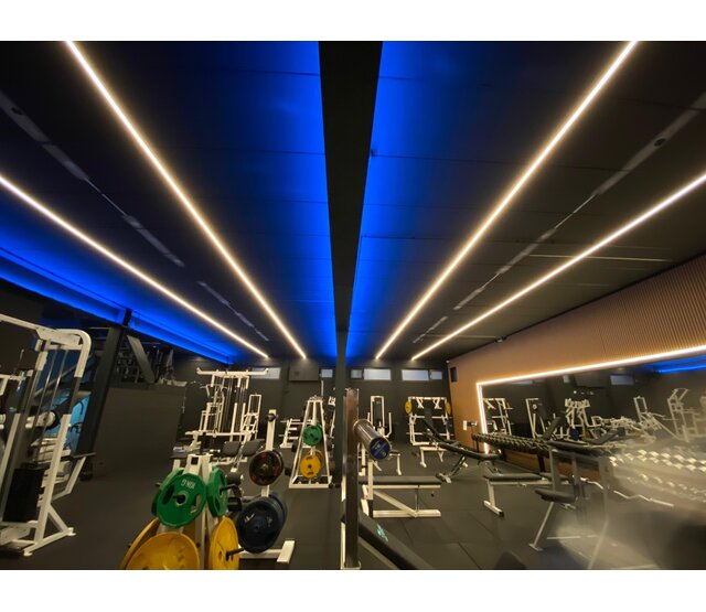 XL306WEISS LED-Profil, 3 Meter, 30 × 30,92 mm mit opaler Abdeckung