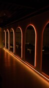 Schwarzes LED-Aluminiumprofil mit halbrunder Opal-Abdeckung, 200 cm, 20 mm x 3,3 mm, für LED-Streifen, F12ZWART, hochwertige Lichtstreuung, ideal für indirekte Beleuchtung