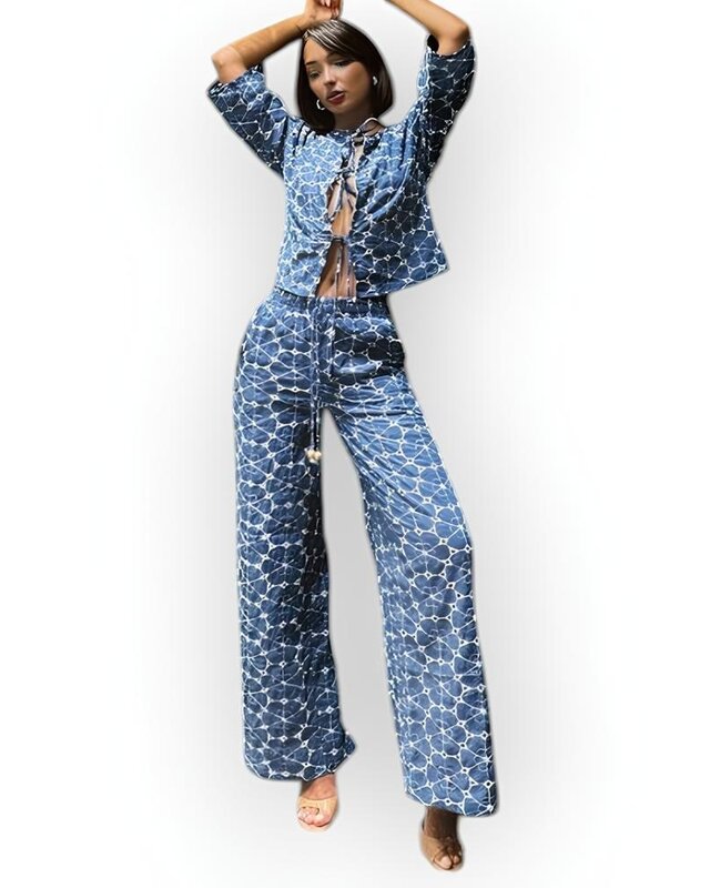 Dames Denim Look Blouse – Borduursels & Knoopdetail