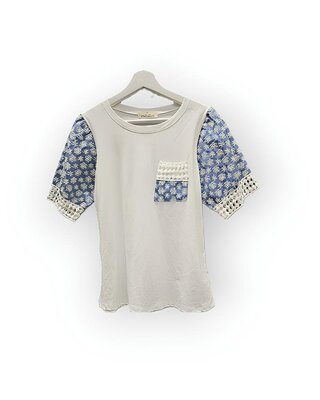 Denim Blossom | Dames Shirt – Uniek & Stijlvol