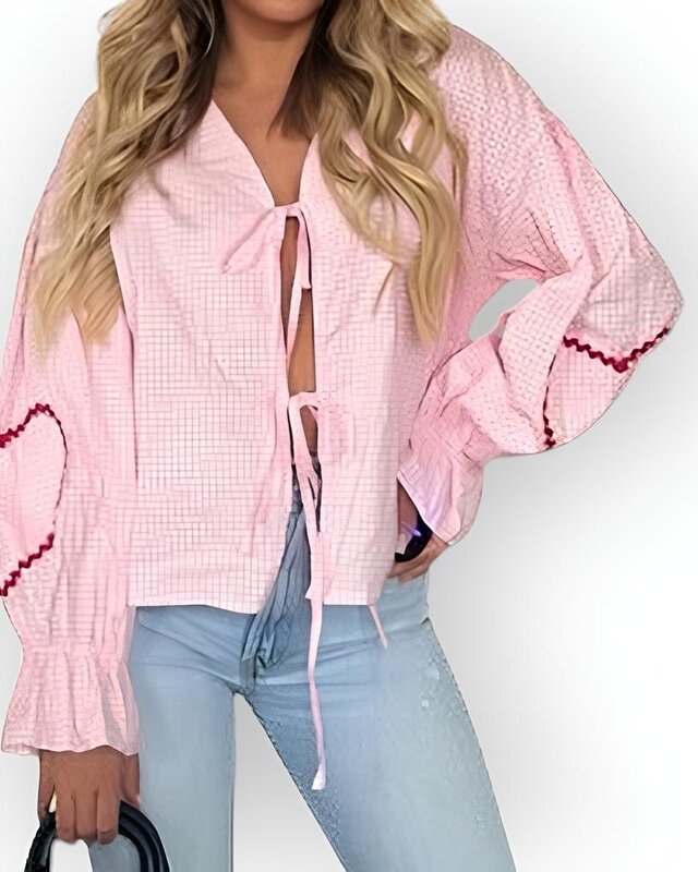 Romy | Geblokte Dames Blouse - Hart Borduursels Knotted