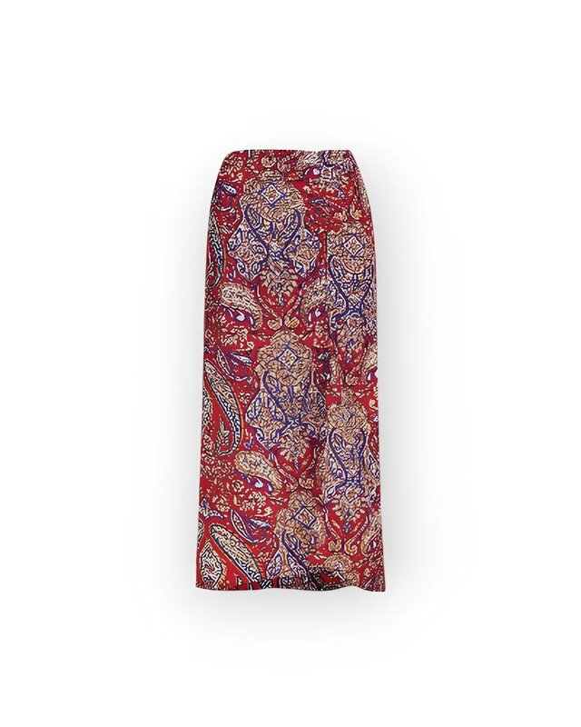 Luma – Lange Zomerrok - Bandana Print, Split en Zijsluiting in Rood of Blauw