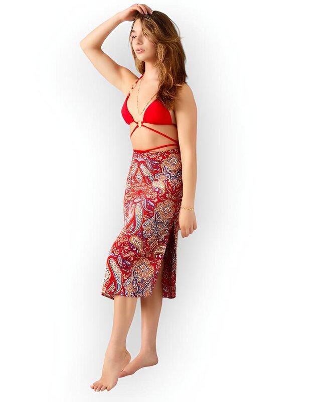 Luma – Lange Zomerrok - Bandana Print, Split en Zijsluiting in Rood of Blauw