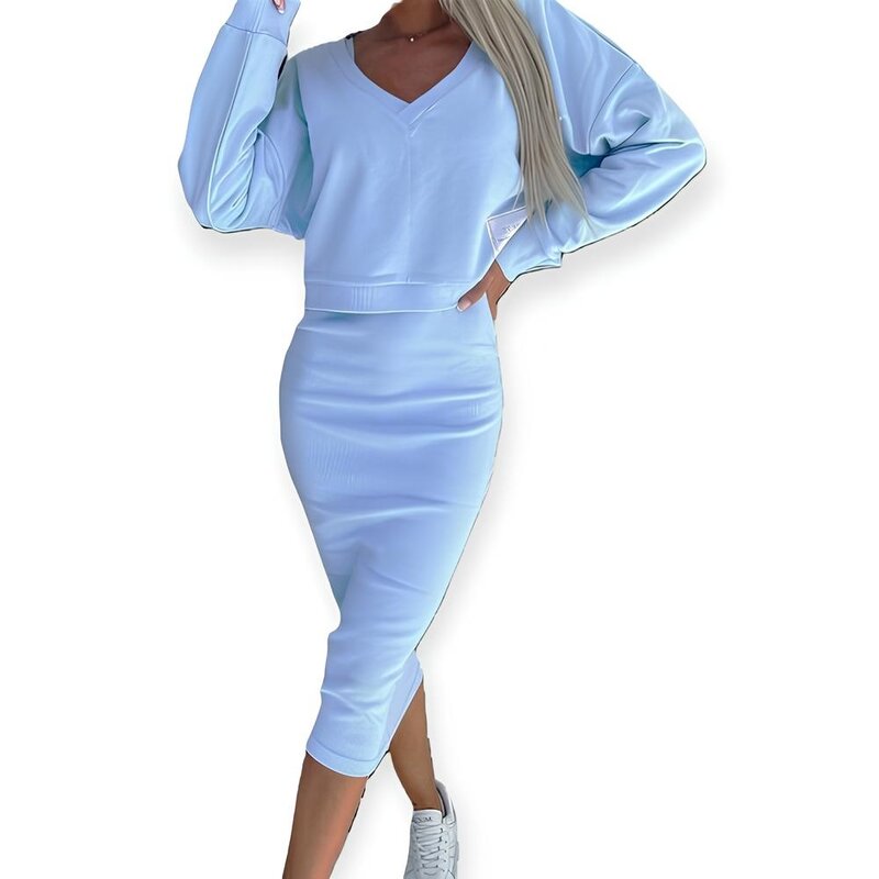 Lina – Lichtblauwe Tweedelige Set - Mouwloze Ribjurk & Dunne Sweater