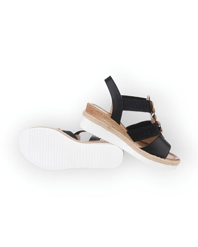Liora – Elegante Zomersandalen met Sleehak, Zwart Imitatieleder en Houten Kralendetail