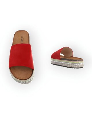 Suri – Rode Dames  Slippers met Studs