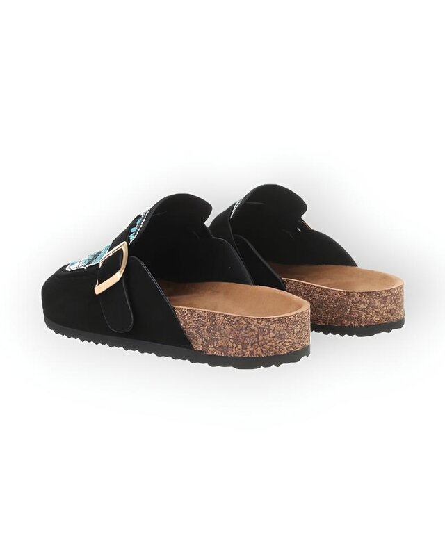 Liora – Suedine Instappers in Zwart of Camel met Glanzende Steentjes, Kralen en Decoratieve Gesp