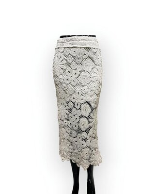 Liora – Broderie Midi-Rok