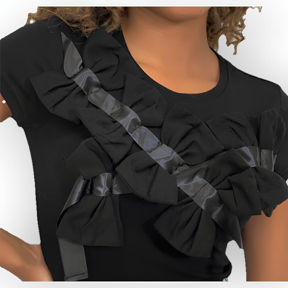 Rivka – Elegant T-shirt met Schouderstrikken met Satijnen Lint