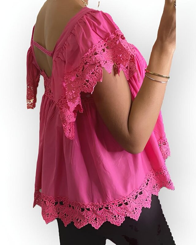 Liora – Katoenen Top met Gehaakte Afwerking en Open Rugdetail