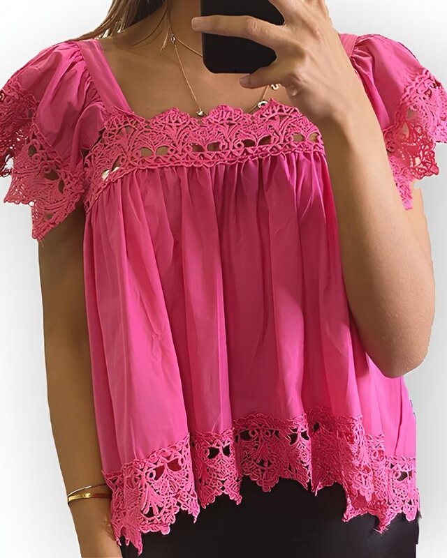 Liora – Katoenen Top met Gehaakte Afwerking en Open Rugdetail