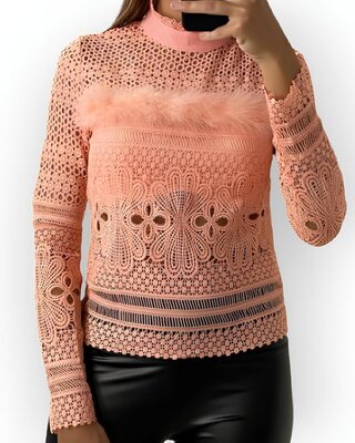 Niva – Broderie Top – Roze met Verenaccent